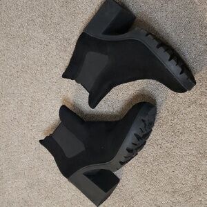 Topshop women's black round toe suede ankle booties 3" heel kinda chunky